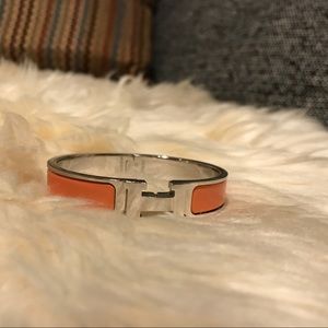 HERMÈS NARROW CLIC CLAC H BRACELET HERMÈS NARROW CLIC CLAC H BRACELET