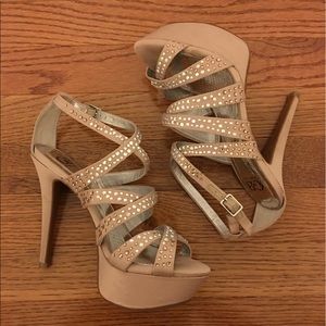 GIANNI BINI RHINESTONE NUDE HEELS SIZE 6