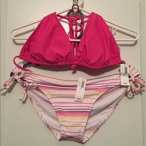 Never worn Old Navy Swimsuit, bikini