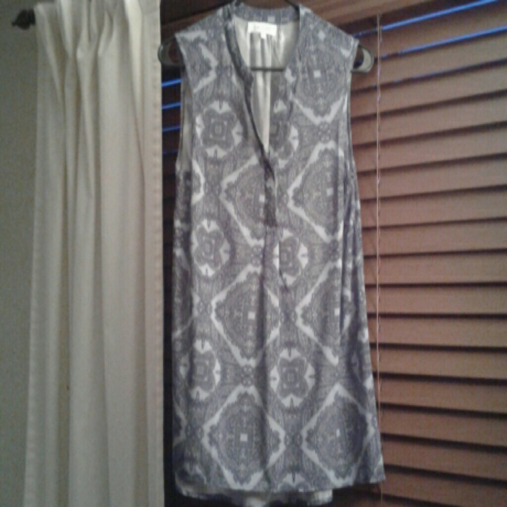 Blue paisley light weight tank blouse