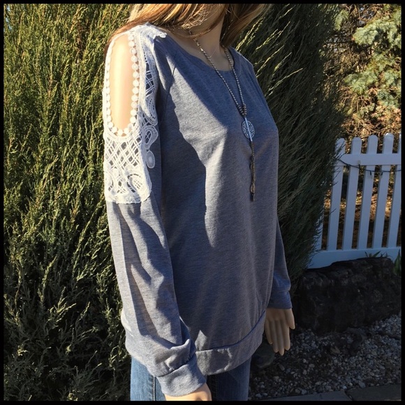 PLUS SIZE- Crochet Cold Shoulder - Picture 4 of 8