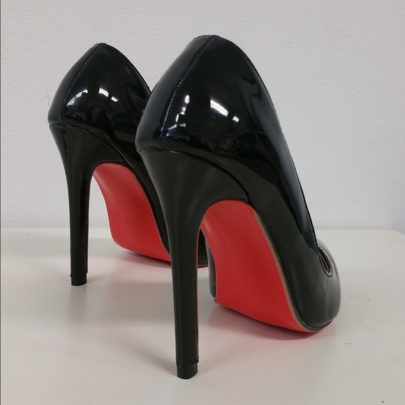 Red bottom high heels 👌🏼🎉 - Picture 2 of 2