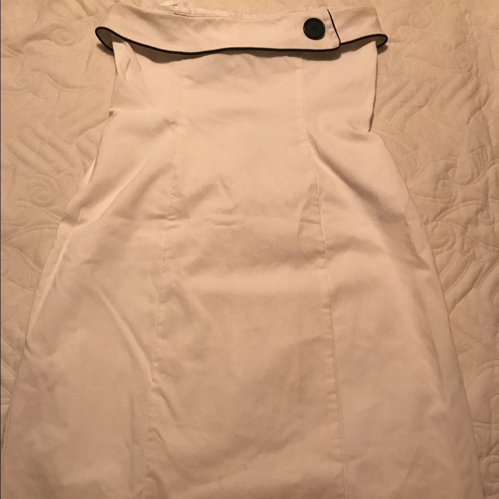 White Strapless dress