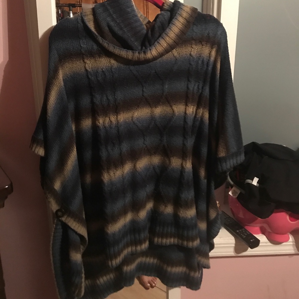 BLUE/GRAY STRIPPED PONCHO