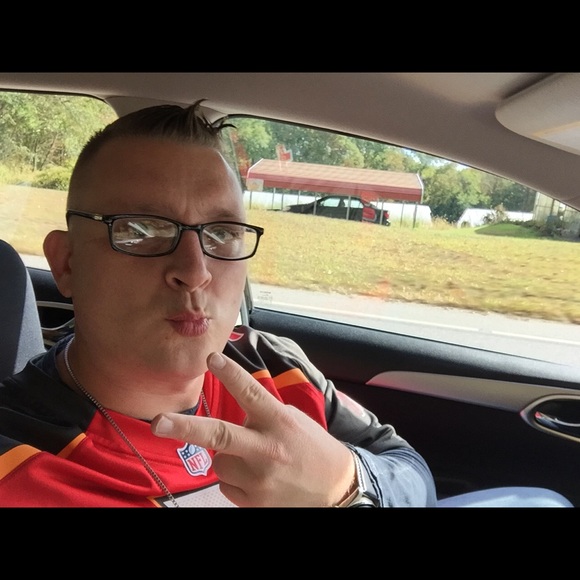 Meet your Posher, Jason - Picture 1 of 1