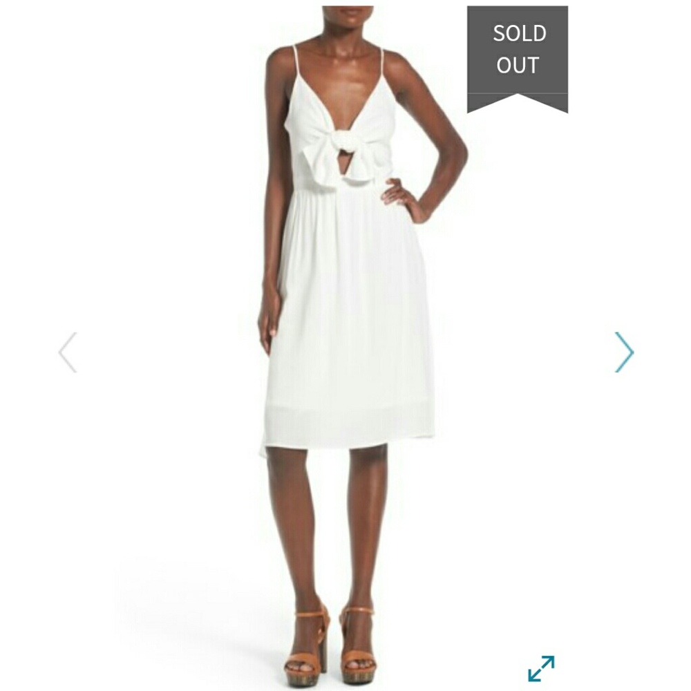 White tie front dress, new with tags!!