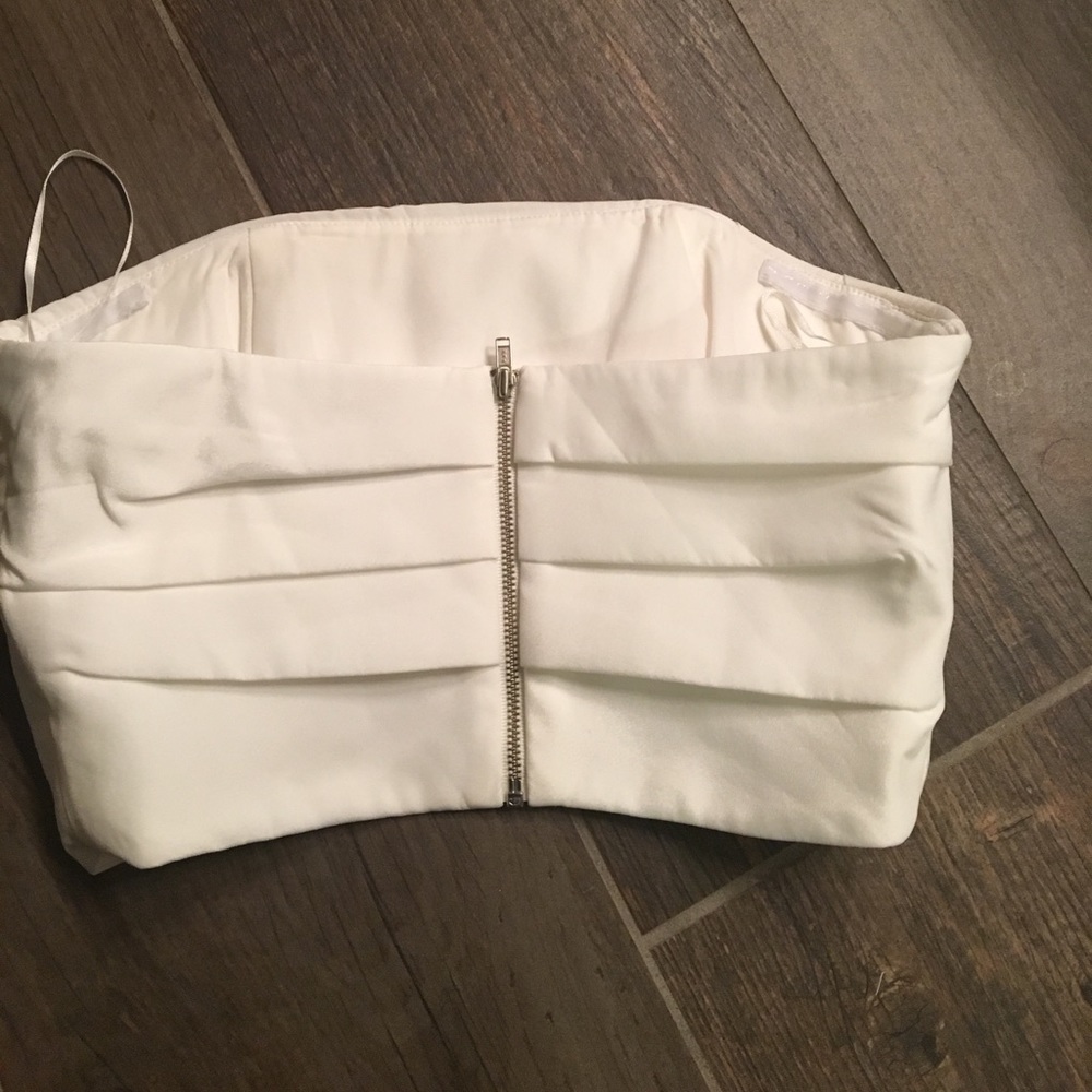 Cameo pleated crop top - Picture 2 of 4