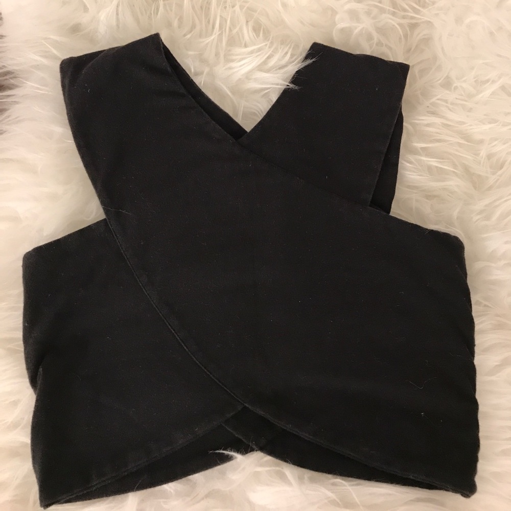 LF CROP TOP