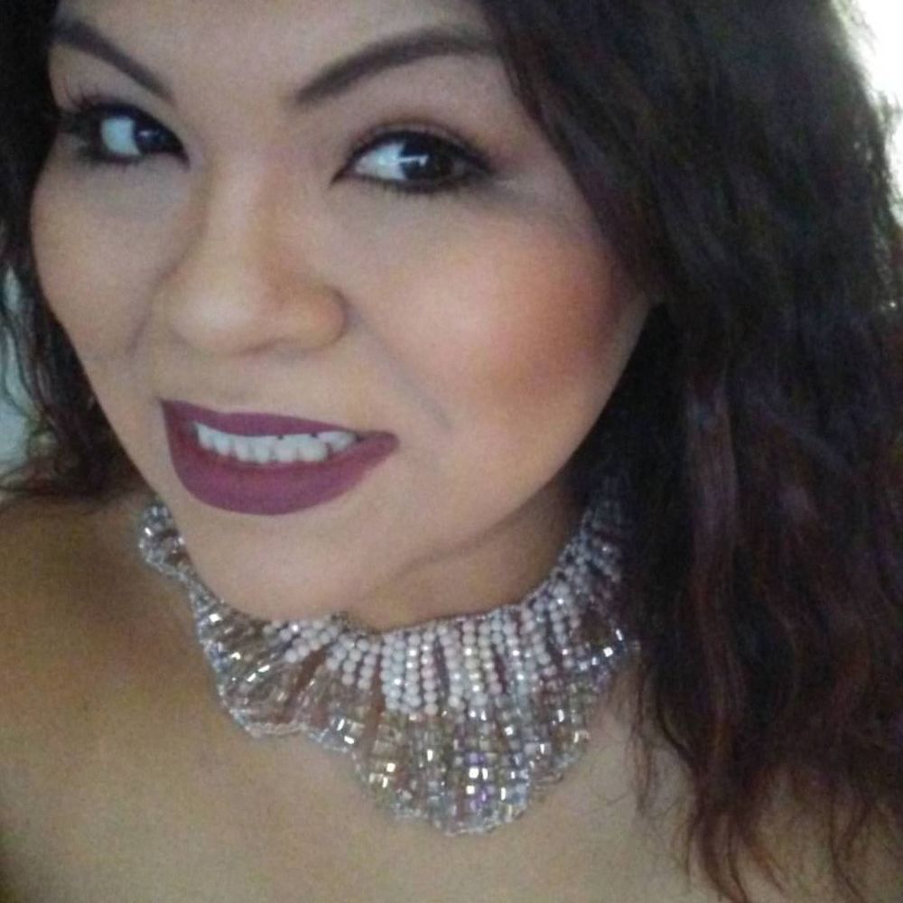 Meet your Posher, Priscila