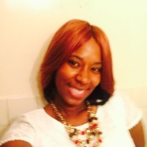 Meet your Posher, Aisha