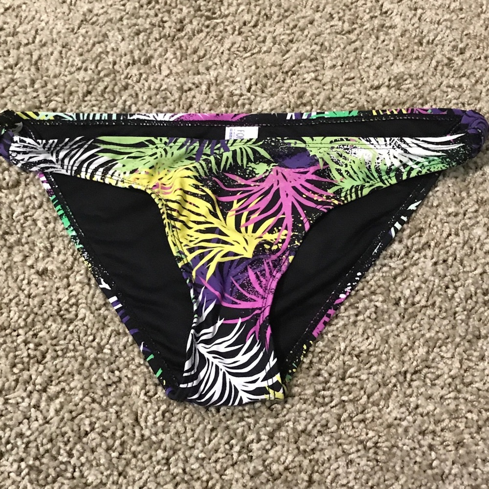 Bikini bottoms