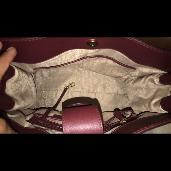 Michael Kors Handbag - Picture 4 of 4