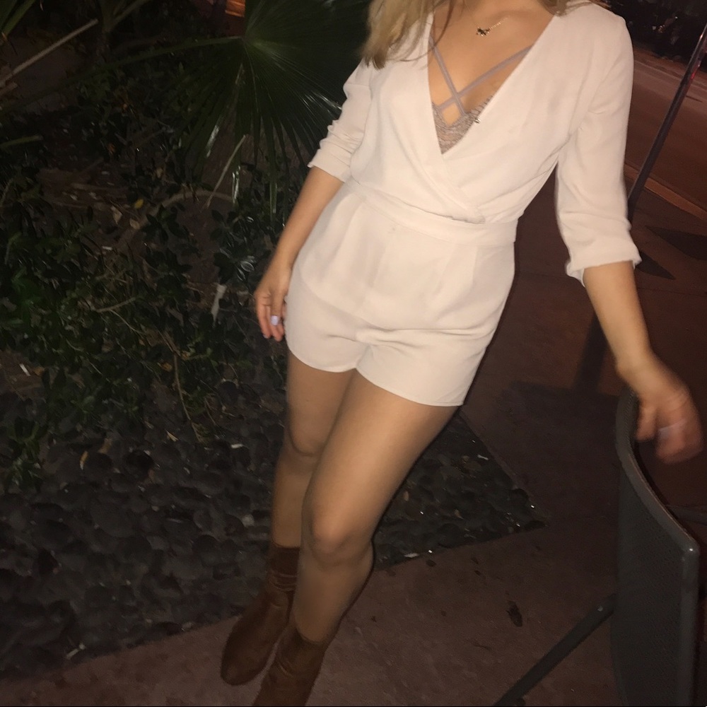 CREAM ROMPER