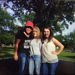 Meet your Posher, Brekka