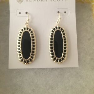 🆕 Kendra Scott Black and gold Daylas