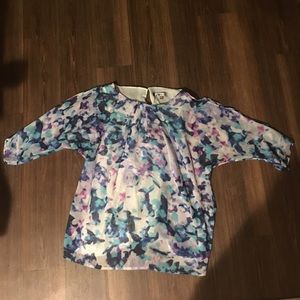 Jennifer Lopez floral blouse