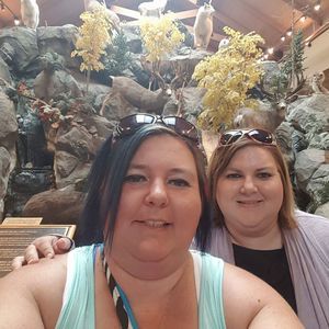 Meet your Posher, Shawna