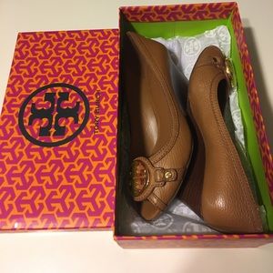 Tory Burch wedges !