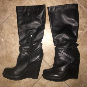 Wedge under the knee black leather boots