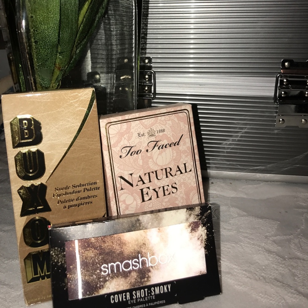 SALE✨ 3 EYESHADOW PALETTES