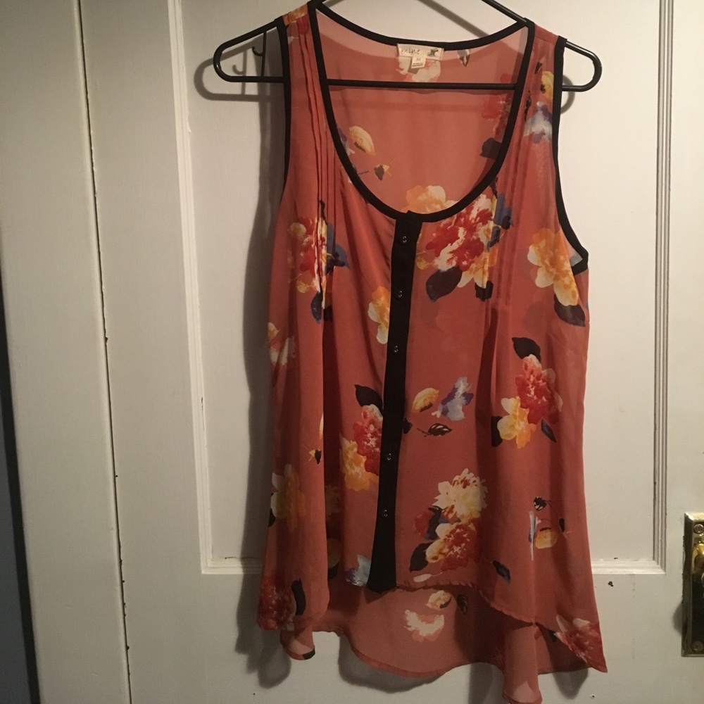 Floral tank