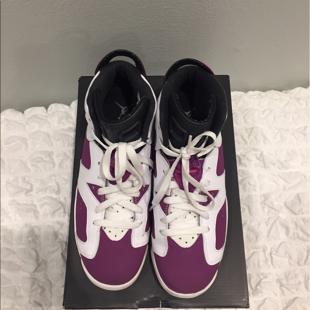 Retro 6 - Picture 2 of 4