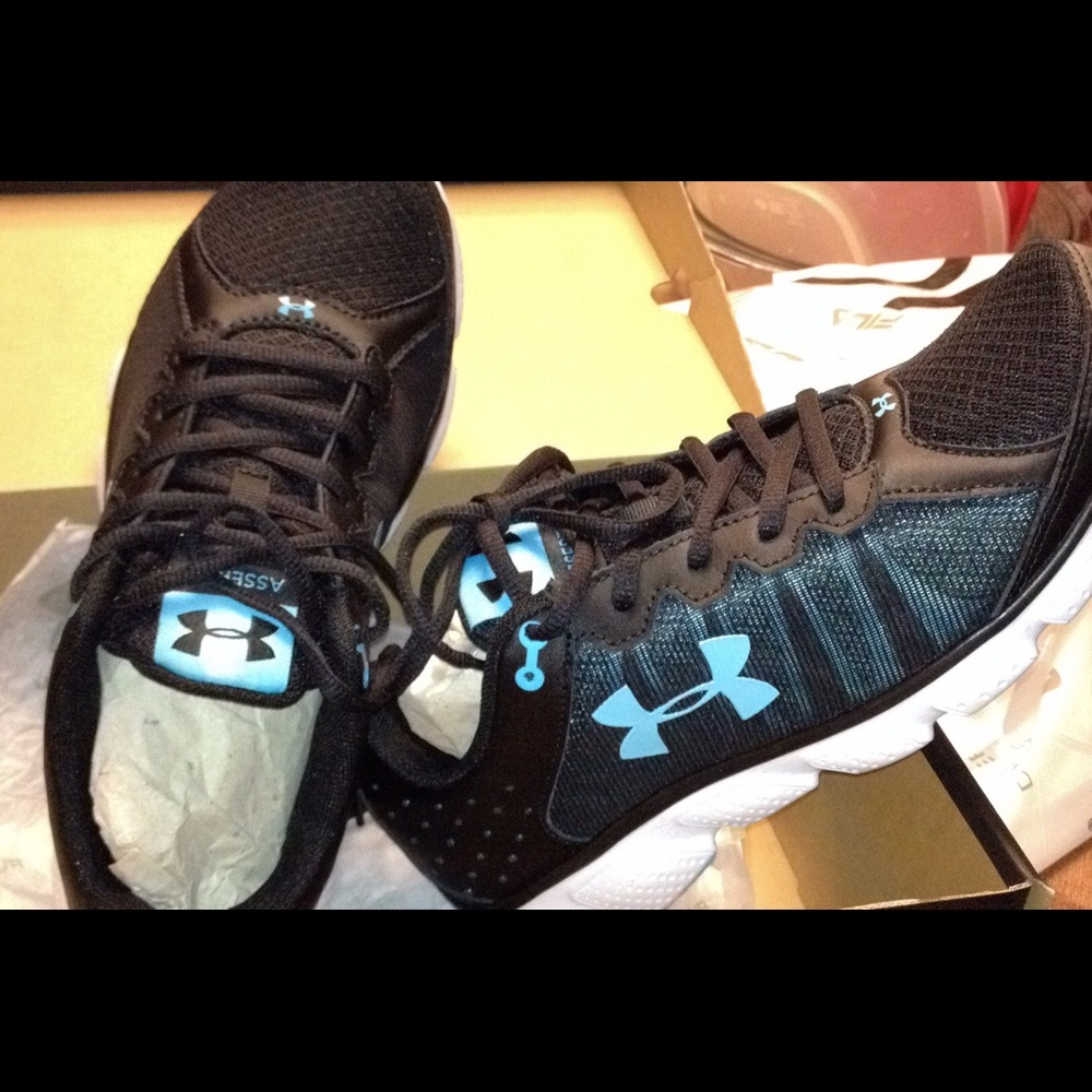 Under Armour Women Shoes