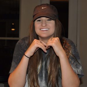 Meet your Posher, Jackie