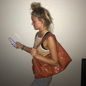 HOBO INTERNATIONAL Medium Size Hobo Shoulder Bag