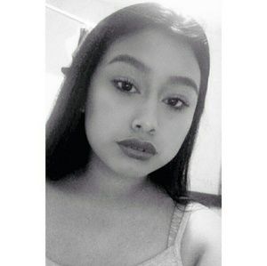 Meet your Posher, Yasmine