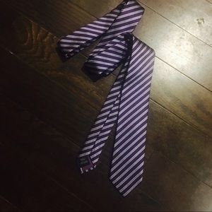 BANANA REPUBLIC Shades of Purple Stripe Silk Tie