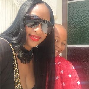 Meet your Posher, Latoyia