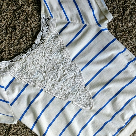 Self Esteem Tops - 🎀 Short Sleeve Top w/ Beautiful Crochet Back