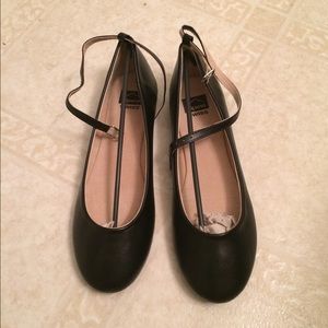 Ballet flats with ankle straps Size 10