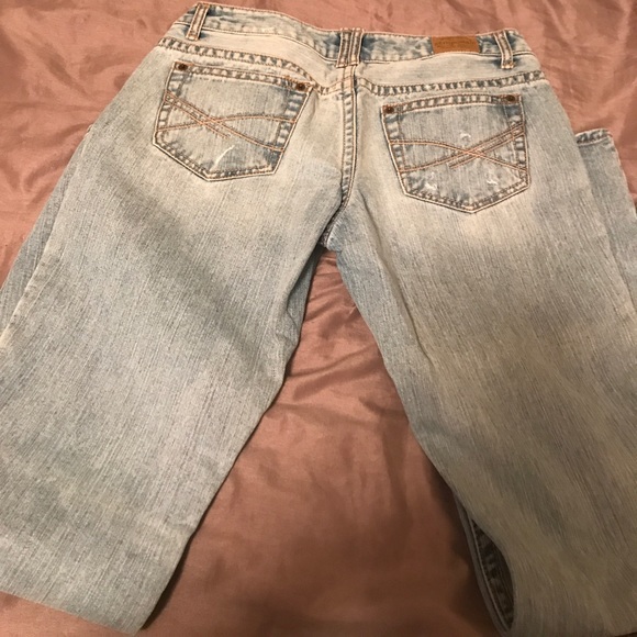 Aero Jeans - Picture 2 of 3