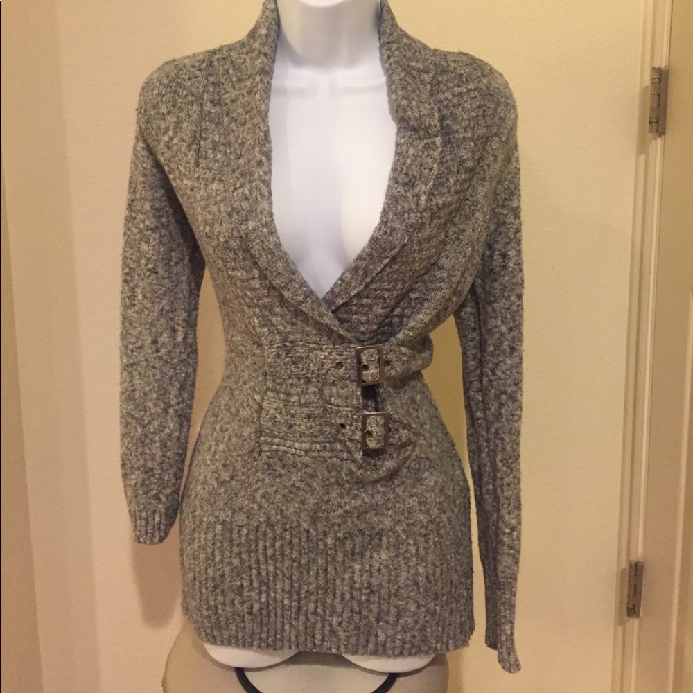 Women's heather grey belted v-neck sweater