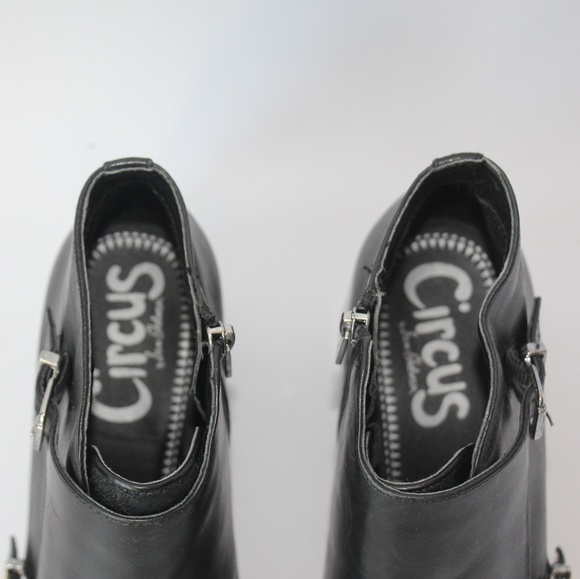 BNWOT Sam Edelman Black Buckle Calf-Hair Bootie - Picture 3 of 4