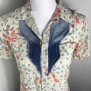 FREE PEOPLE Vintage Floral Cowboy Button denim top