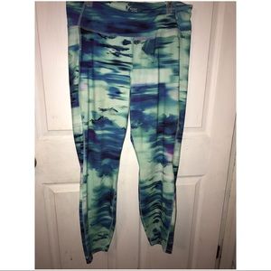 Athletic leggings never worn size 2x