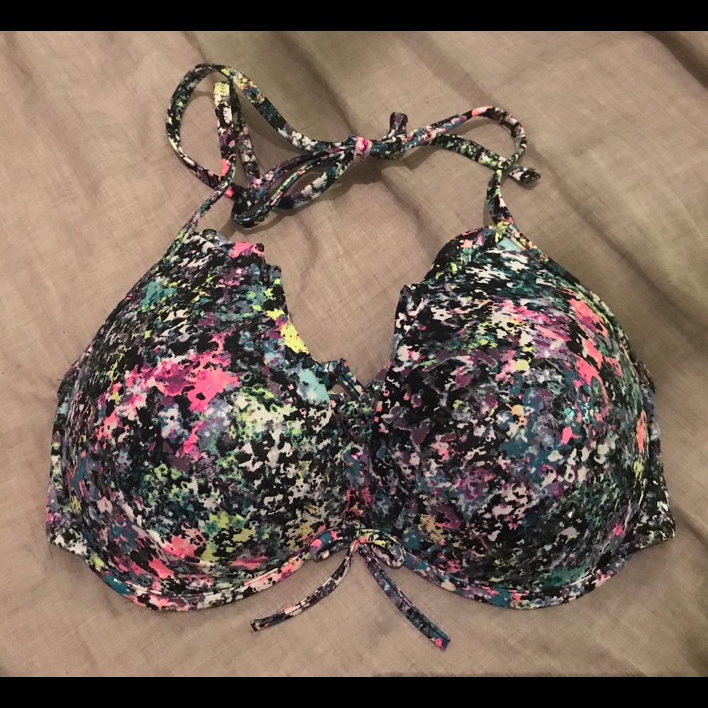 💘SOLD💘Victoria's Secret Push Up Bikini Top