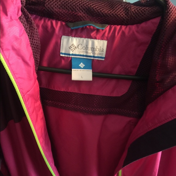 Columbia sportswear jacket! Windbreaker? - Picture 2 of 3