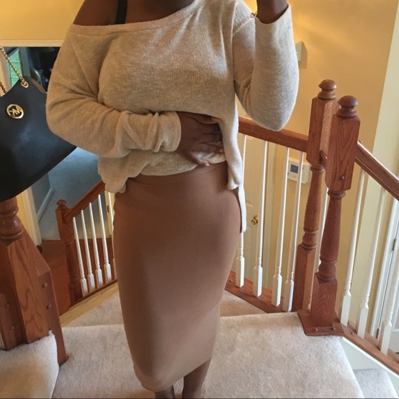 Missguided | Long Midi Skirt - Picture 2 of 2