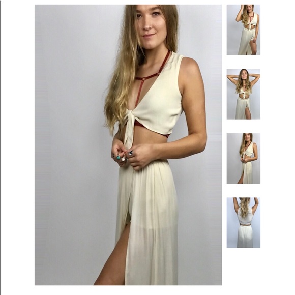 Tie Front Crop Top Listing FOR TOP ONLY - Picture 2 of 7