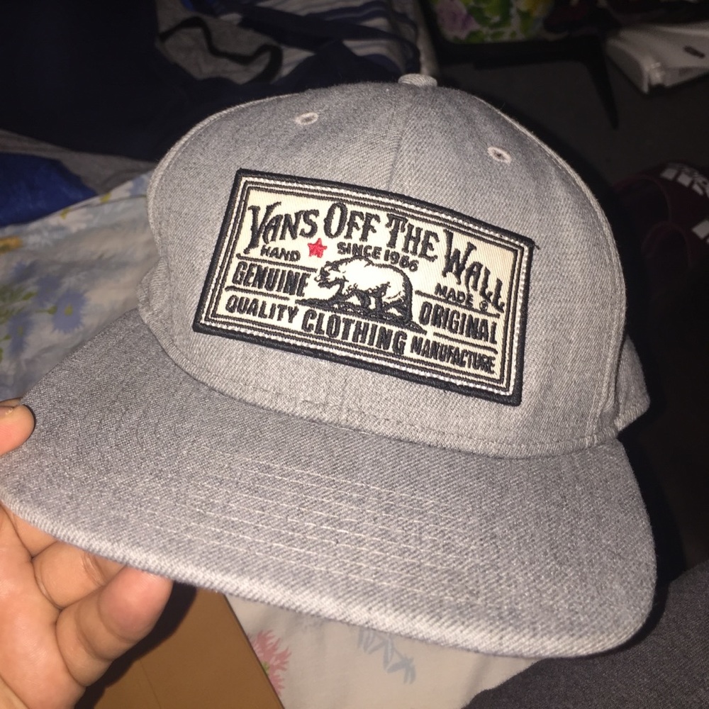 Vans snapback hat NWOT