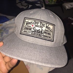 Vans snapback hat NWOT