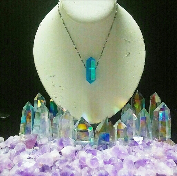 -OUT OF STOCK- RAW CRYSTAL QUARTZ available✨ - Picture 8 of 8