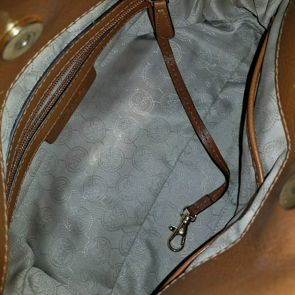 100% Authentic Michael Kors Medium Tote Bag - Picture 4 of 5