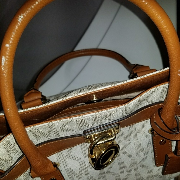 100% Authentic Michael Kors Medium Tote Bag - Picture 5 of 5
