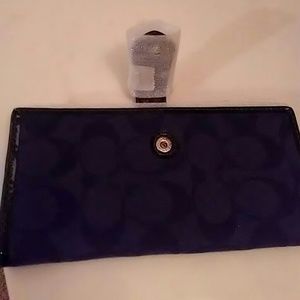 New coach wallet