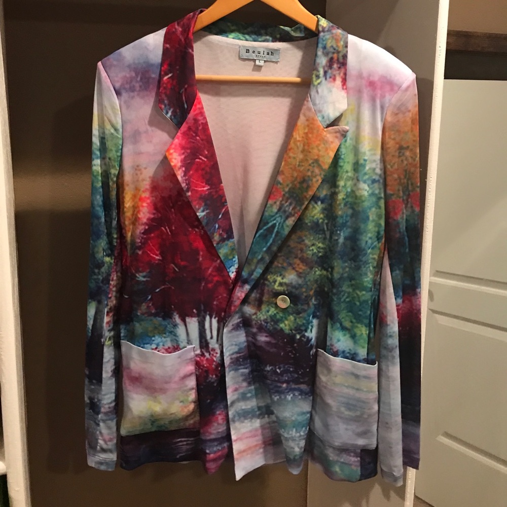 Evening jacket 92% polyester and 8% spandex.